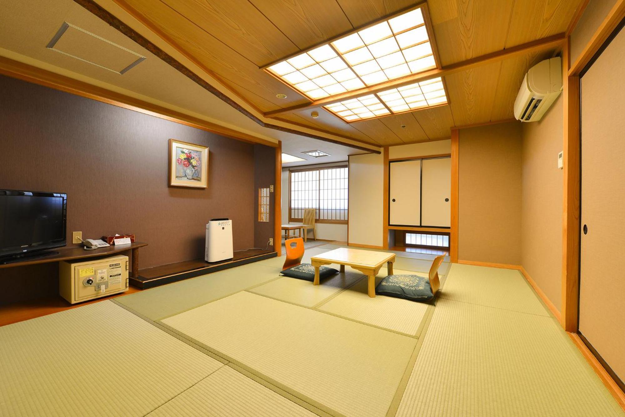 傳統日式旅館 Ooedo Onsen Monogatari Kinugawa Gyoen 3*